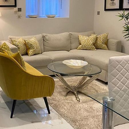 ロンドンElegant 2 Bed Flat In Chiswickアパートメント エクステリア 写真