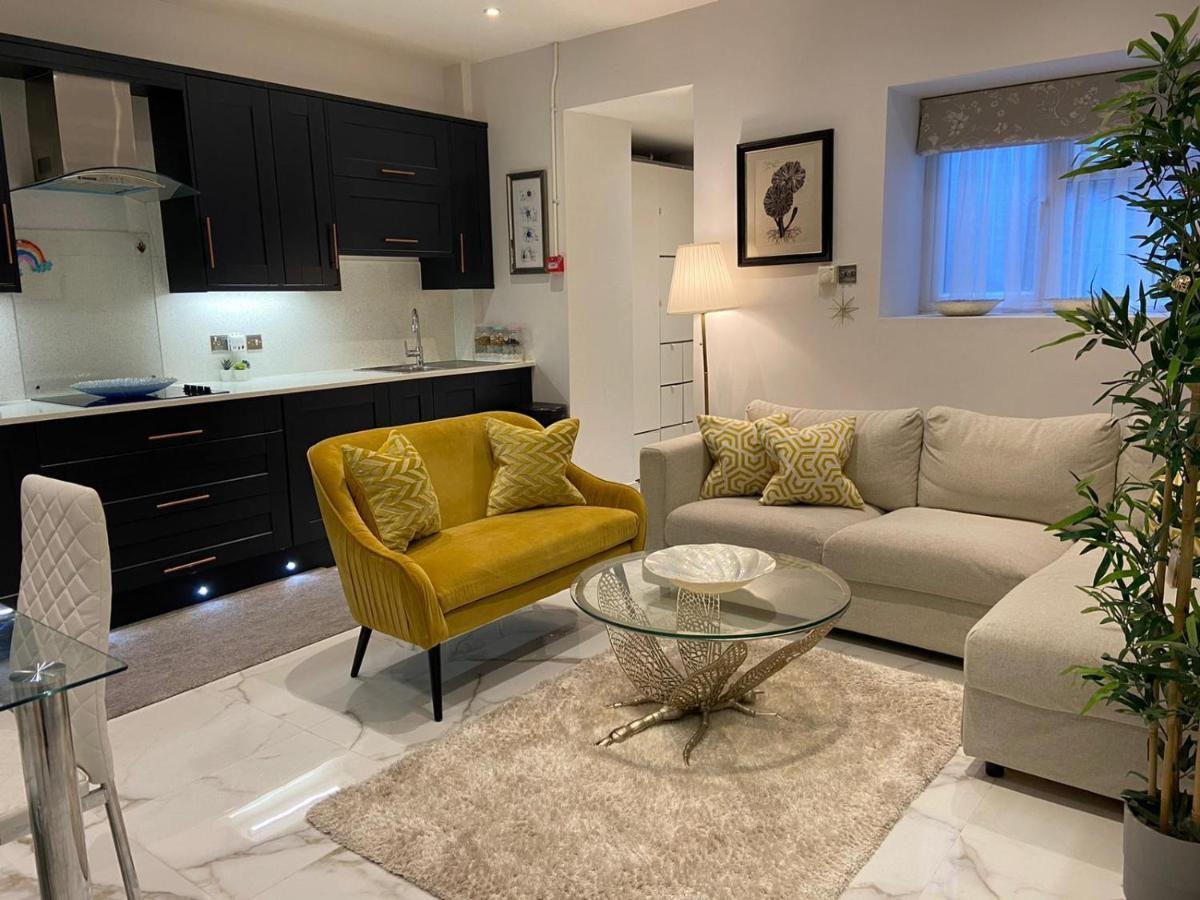ロンドンElegant 2 Bed Flat In Chiswickアパートメント エクステリア 写真