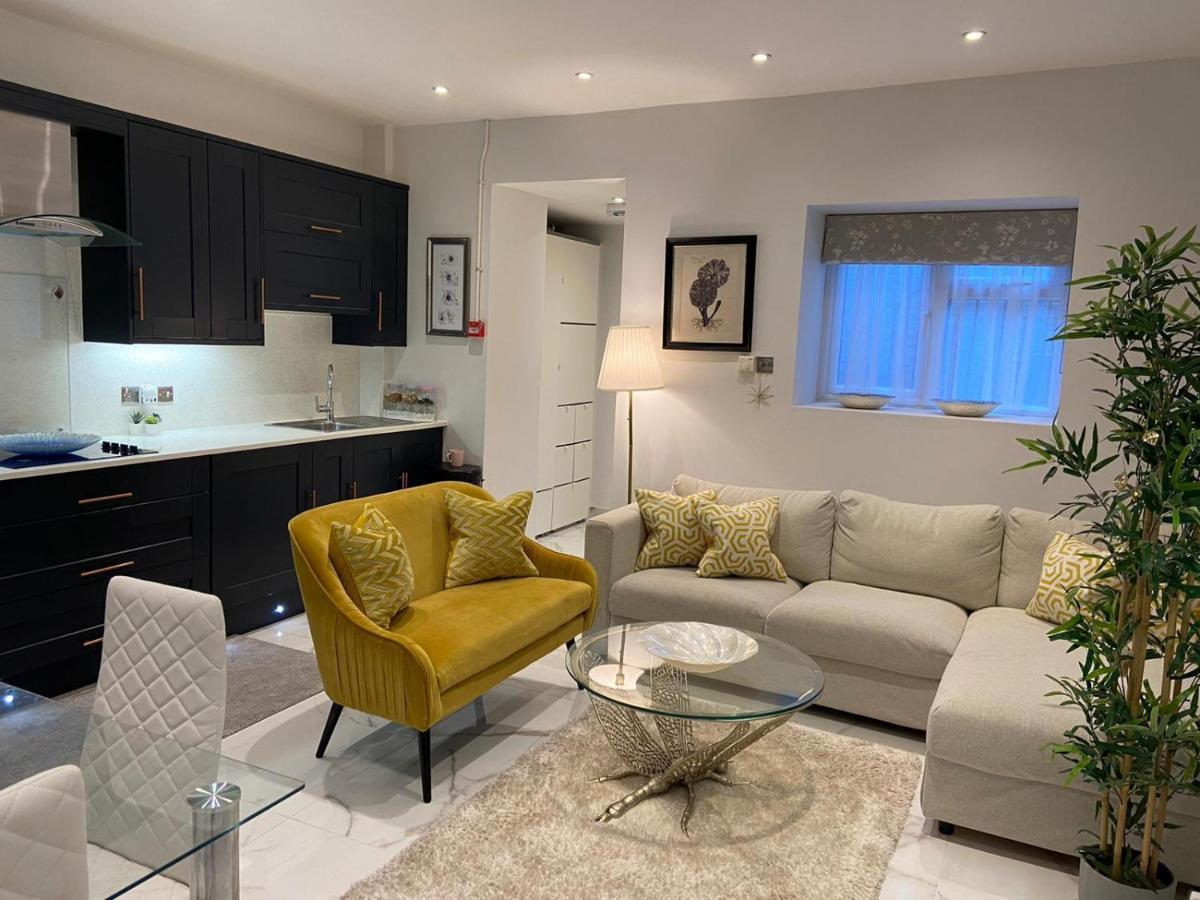 ロンドンElegant 2 Bed Flat In Chiswickアパートメント エクステリア 写真