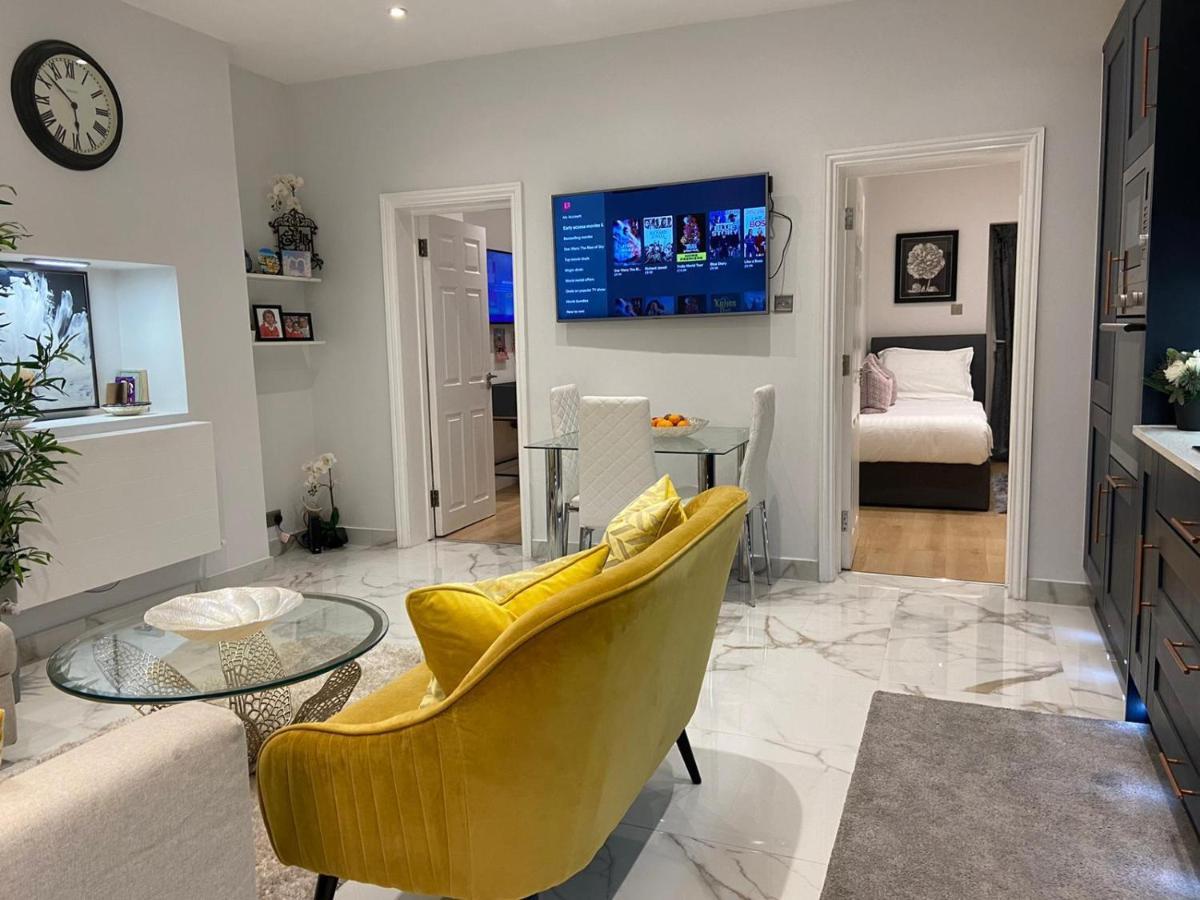 ロンドンElegant 2 Bed Flat In Chiswickアパートメント エクステリア 写真